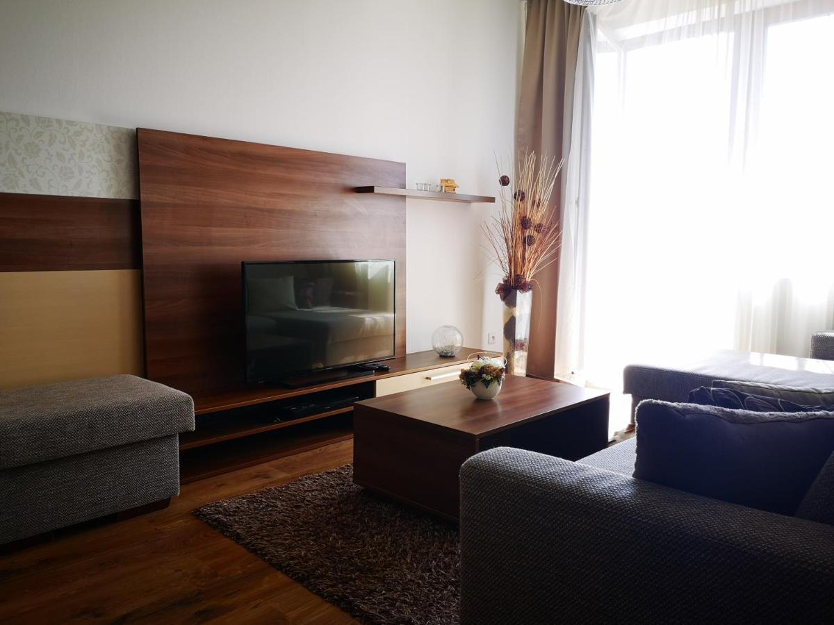 Apartman Laria ヴェルカー・ロムニツァ エクステリア 写真