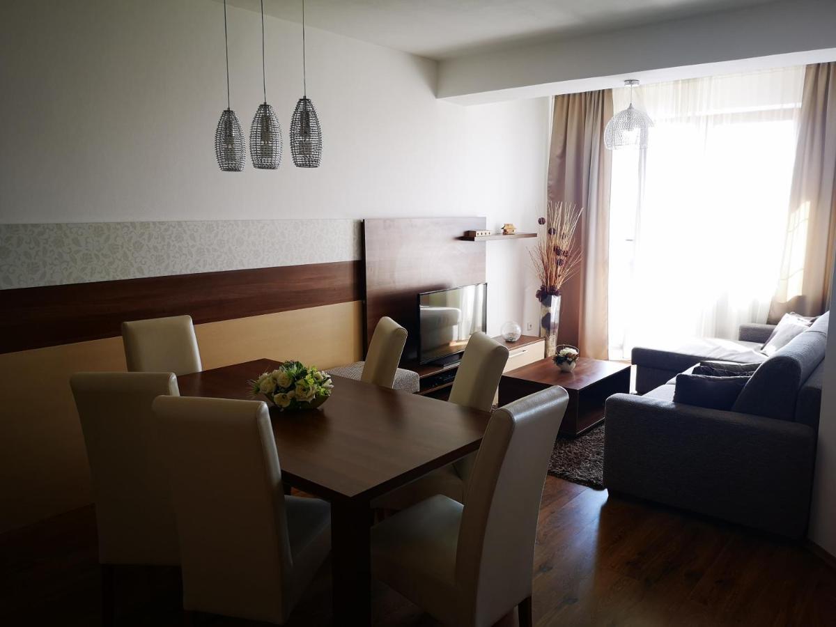 Apartman Laria ヴェルカー・ロムニツァ エクステリア 写真