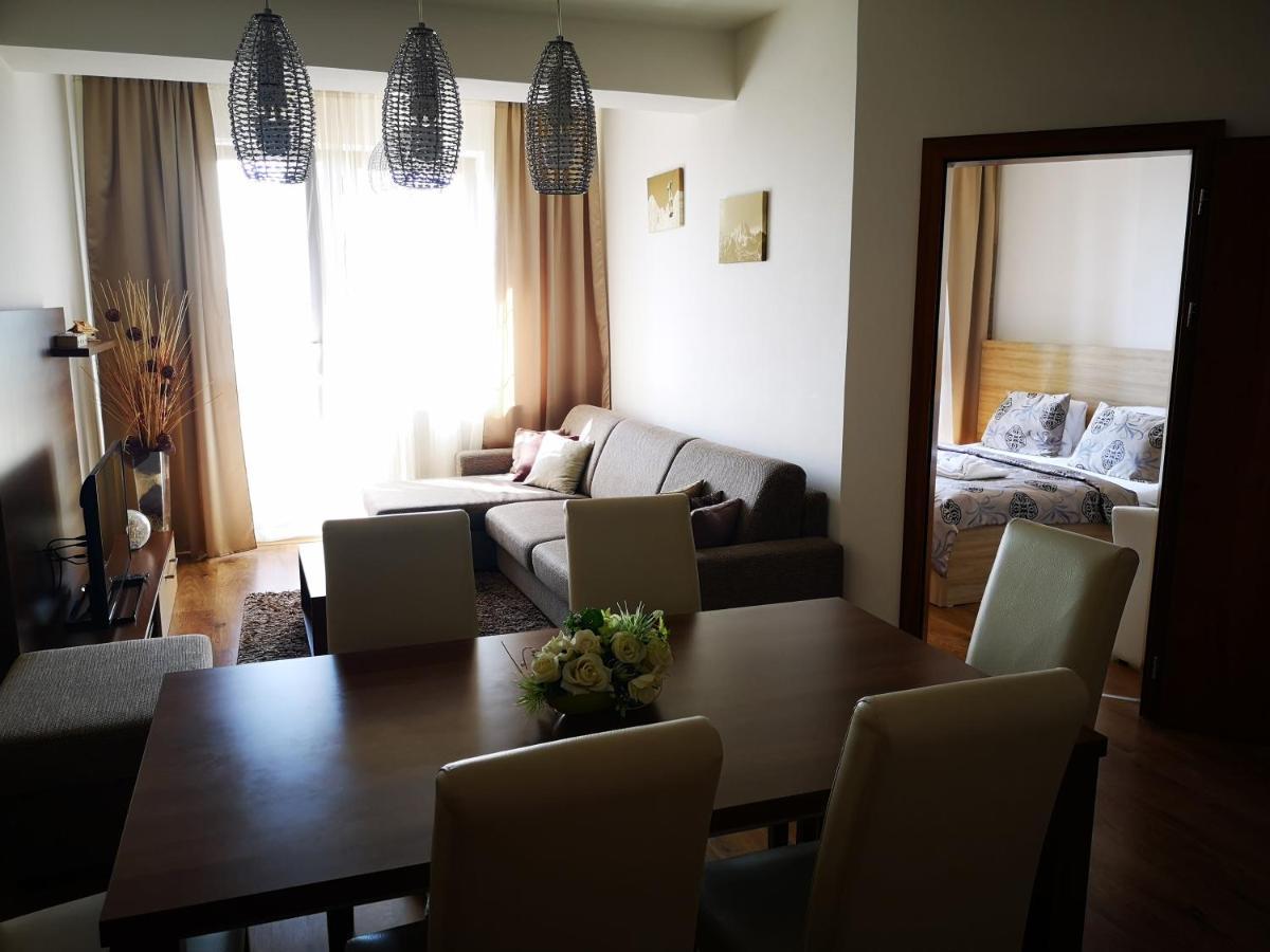 Apartman Laria ヴェルカー・ロムニツァ エクステリア 写真